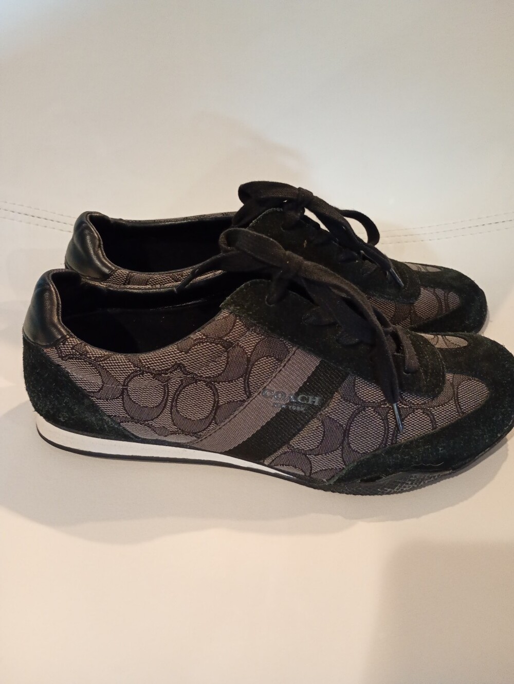 Coach | Women's Charcoal Grey + Black Logo Sneaker | 8